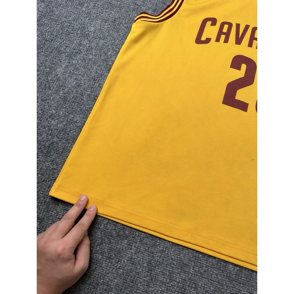 Mens‎ Basketball Adidas Cleveland Cavaliers James #23 Yellow Jersey, Size XL